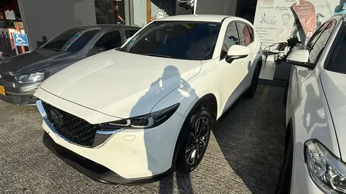 Mazda CX-5 2024 - $138.000.000 | Rival
