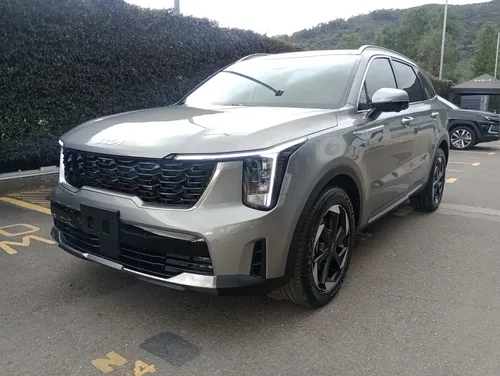 Kia Sorento 2027 - $229.990.000 | Rival