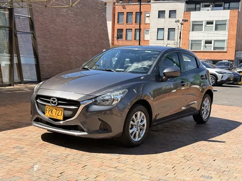 Mazda 2 2019 - $57.800.000 | Rival