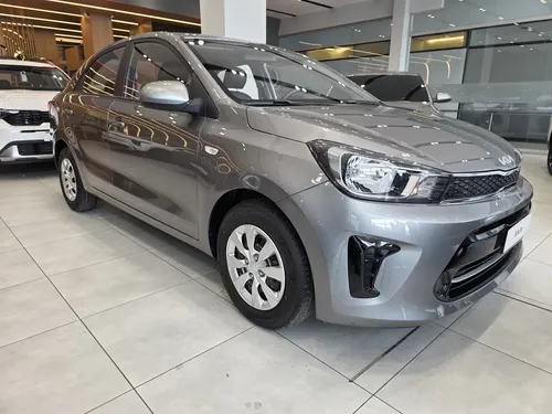 Kia Soluto 2027 - $67.970.000 | Rival