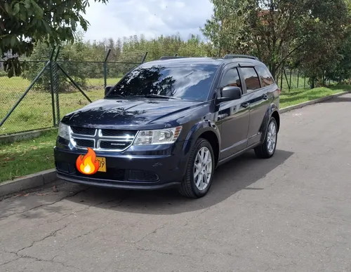 Dodge Journey 2011 - $30.000.000 | Rival