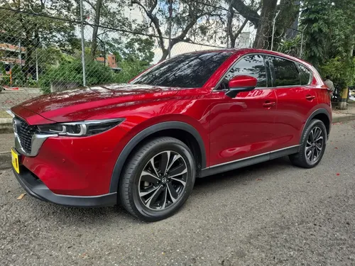 Mazda CX-5 2024 - $128.900.000 | Rival