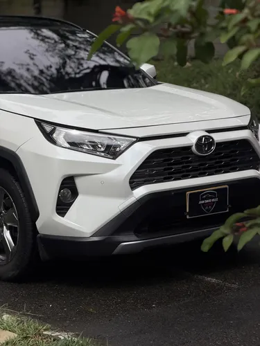Toyota RAV4 2020 - $163.000.000 | Rival