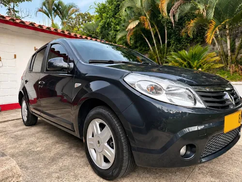Renault Sandero 2012 - $26.000.000 | Rival