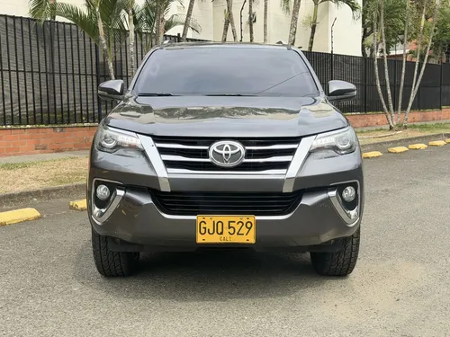 Toyota Fortuner 2019 - $149.800.000 | Rival