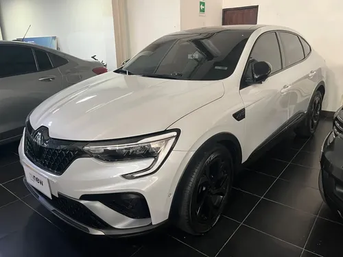 Renault Arkana E-Tech Hybrid 2025 - $98.900.000 | Rival
