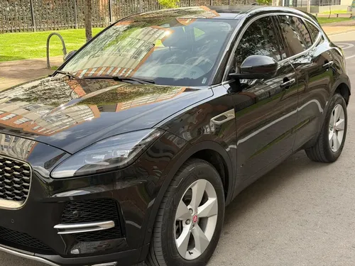 Jaguar E-Pace 2021 - $176.000.000 | Rival
