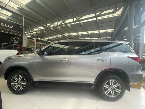 Toyota Fortuner 2027 - $242.900.000 | Rival