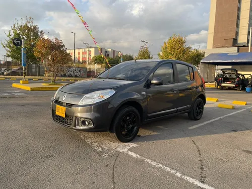 Renault Sandero 2015 - $36.000.000 | Rival