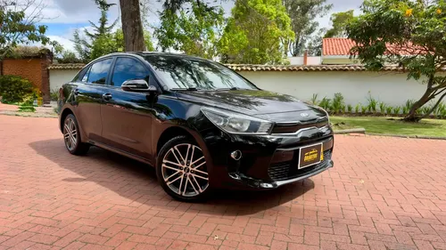 Kia Rio 2020 - $57.900.000 | Rival