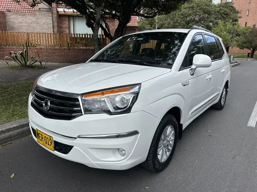 SsangYong Rodius 2014 - $58.900.000 | Rival
