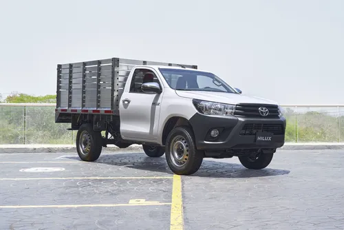 Toyota Hilux 2027 - $176.900.000 | Rival