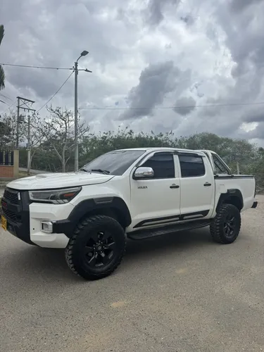 Toyota Hilux 2014 - $133.000.000 | Rival