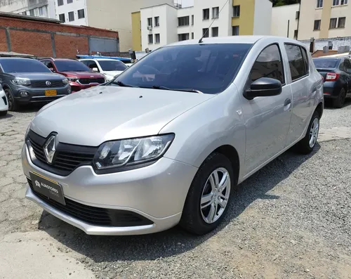 Renault Sandero 2016 - $40.000.000 | Rival