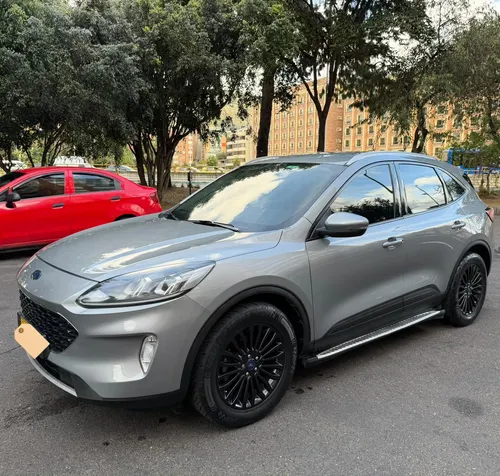 Ford Escape 2021 - $75.900.000 | Rival