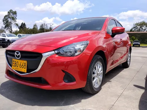 Mazda 2 Sport 2018 - $55.900.000 | Rival
