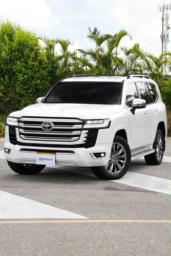 Toyota Land Cruiser 300 2024 - $655.000.000 | Rival