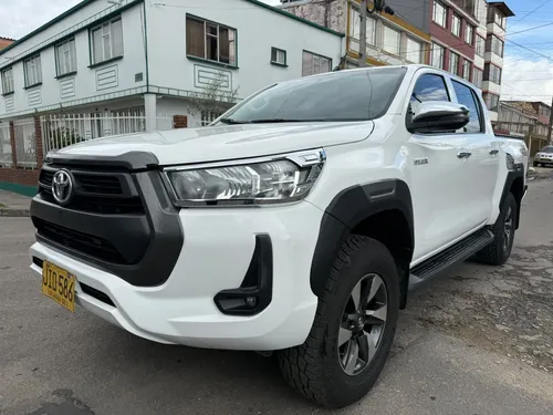 Toyota Hilux 2021 - $148.000.000 | Rival