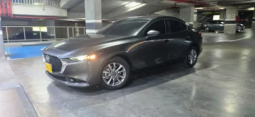 Mazda 3 2023 - $84.900.000 | Rival