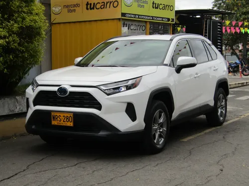 Toyota RAV4 2024 - $192.000.000 | Rival