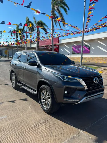 Toyota Fortuner 2021 - $185.000.000 | Rival