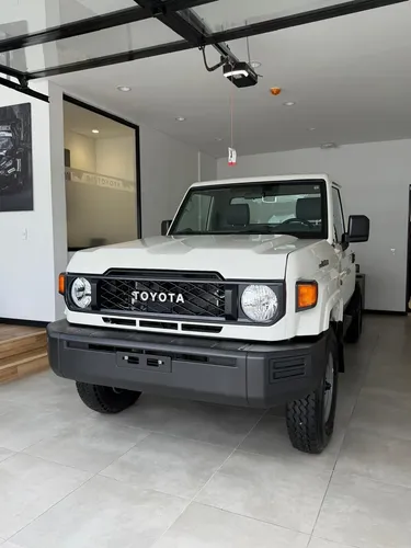 Toyota Land Cruiser 79 2026 - $279.900.000 | Rival