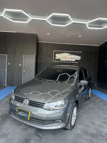 Volkswagen Voyage 2015 - $35.500.000 | Rival