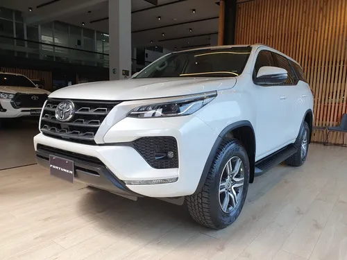 Toyota Fortuner 2027 - $242.900.000 | Rival