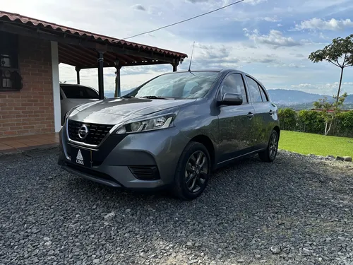 Nissan March 2022 - $52.990.000 | Rival