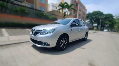 Renault Logan 2018 - $36.990.000 | Rival