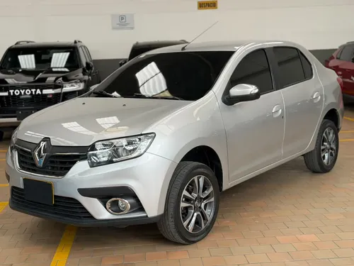 Renault Logan 2023 - $58.900.000 | Rival