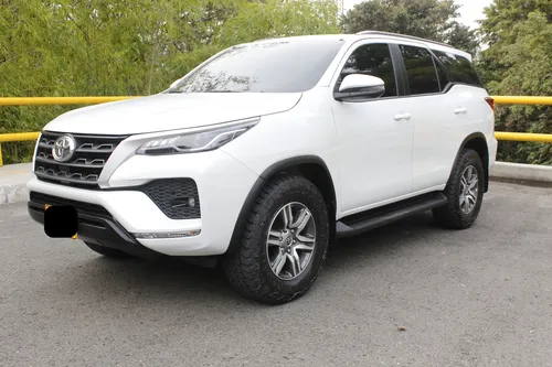 Toyota Fortuner 2026 - $246.000.000 | Rival