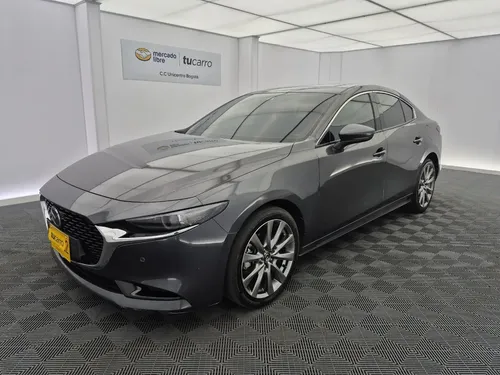 Mazda 3 2021 - $90.000.000 | Rival