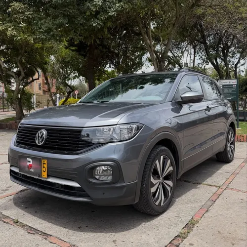 Volkswagen T-Cross 2021 - $72.000.000 | Rival