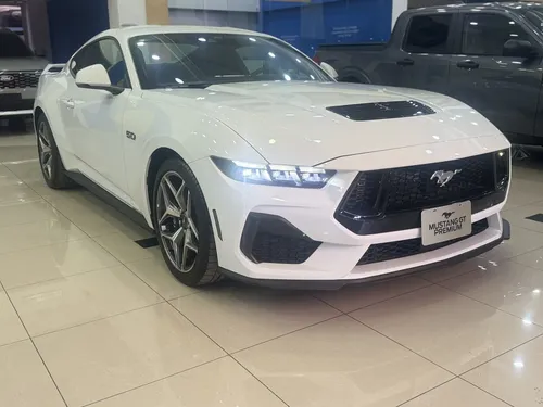 Ford Mustang 2026 - $249.990.000 | Rival