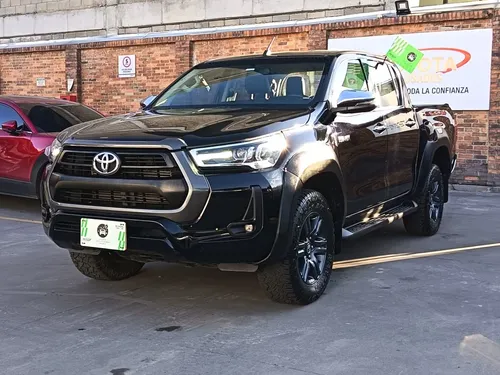 Toyota Hilux 2023 - $222.900.000 | Rival
