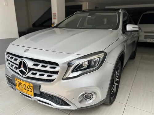 Mercedes-Benz Clase GLA 2019 - $91.900.000 | Rival
