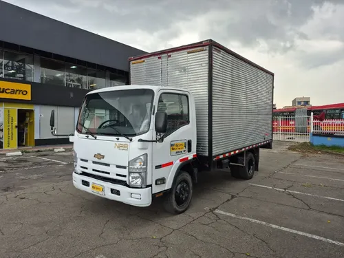 Chevrolet NPR 2016 - $139.000.000 | Rival