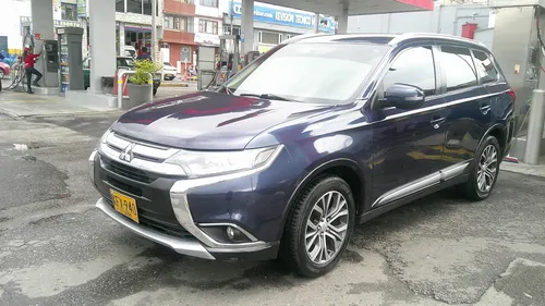 Mitsubishi Outlander 2016 - $51.000.000 | Rival