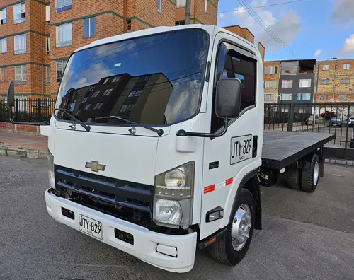 Chevrolet NPR 2021 - $169.700.000 | Rival