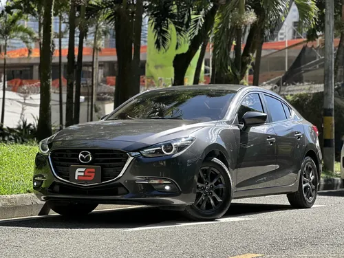 Mazda 3 2020 - $67.900.000 | Rival