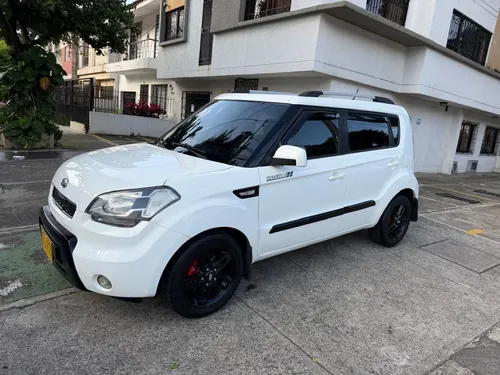 Kia Soul 2012 - $37.000.000 | Rival