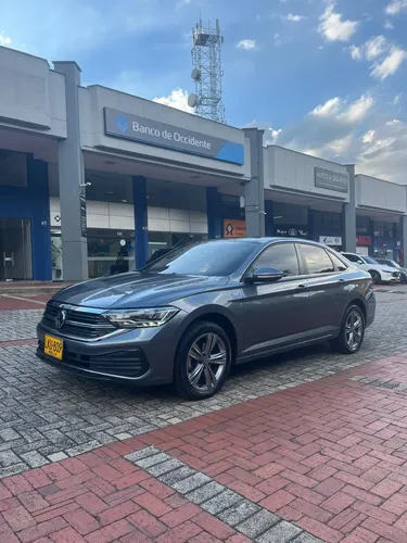 Volkswagen Jetta 2022 - $81.900.000 | Rival
