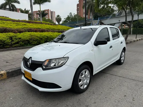 Renault Sandero 2018 - $44.500.000 | Rival