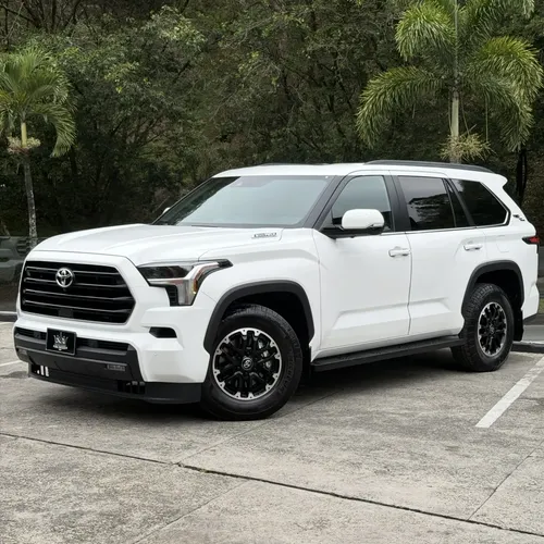 Toyota Sequoia 2026 - $445.000.000 | Rival