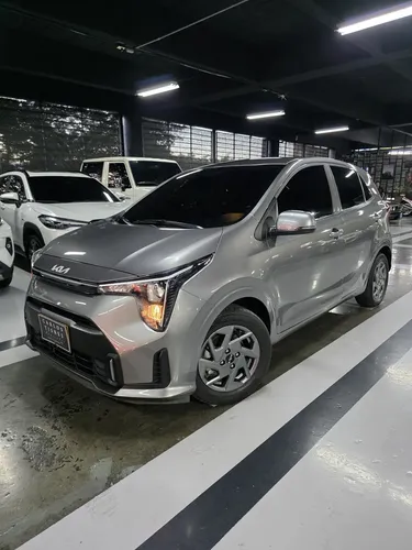 Kia Picanto 2024 - $57.900.000 | Rival