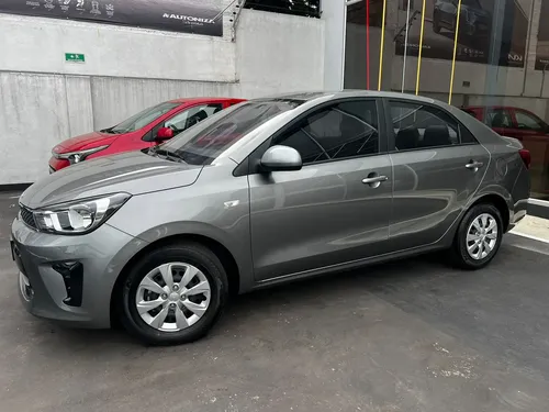 Kia Soluto 2027 - $64.980.000 | Rival