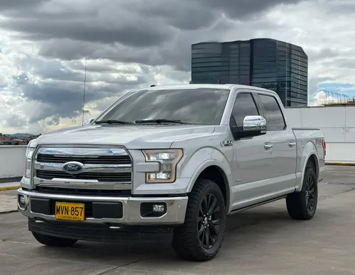 Ford F-150 2017 - $124.000.000 | Rival