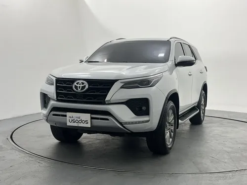 Toyota Fortuner 2026 - $244.000.000 | Rival