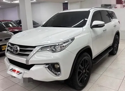 Toyota Fortuner 2017 - $145.000.000 | Rival